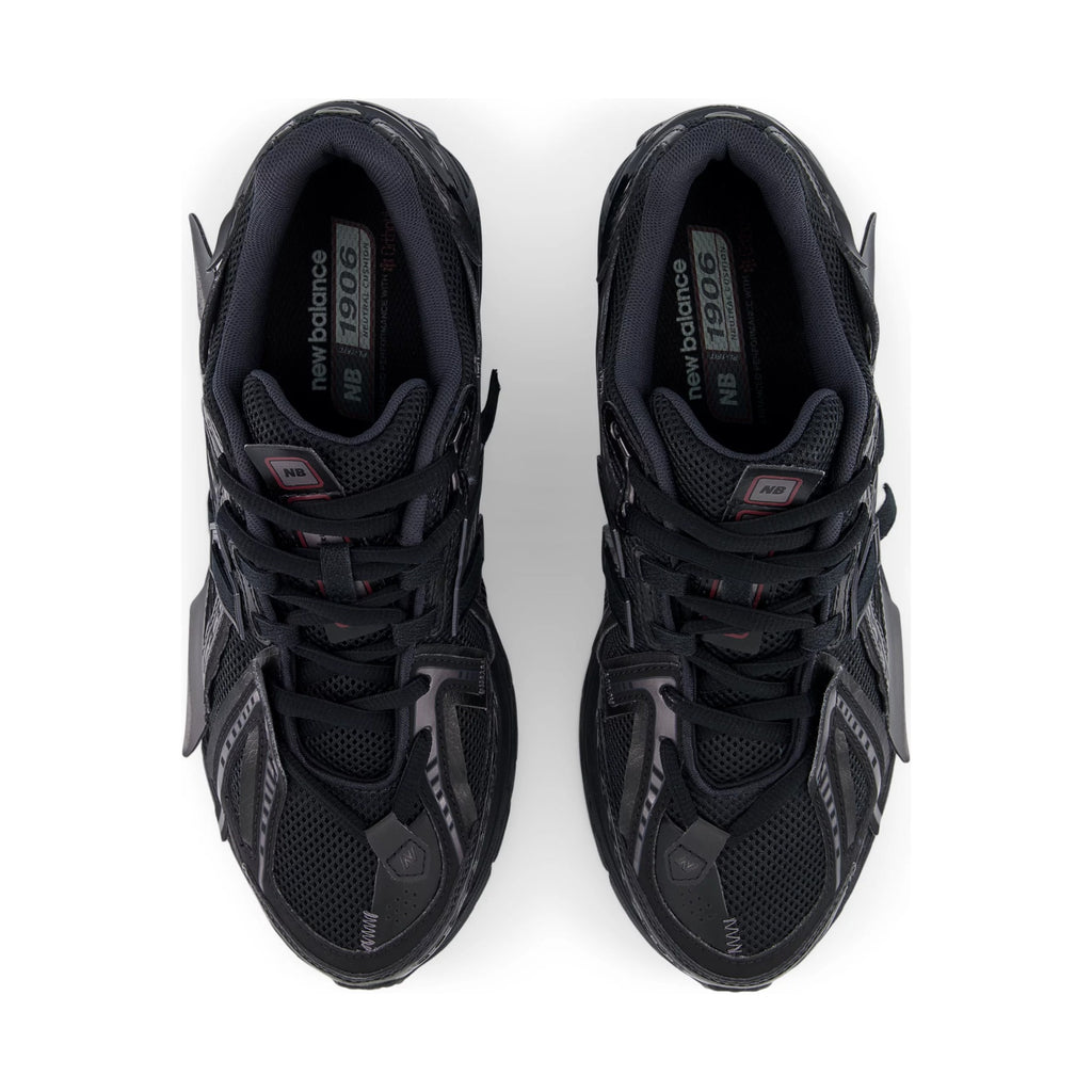 1906A Refined Future — Black/Dark Silver Metallic/Phantom