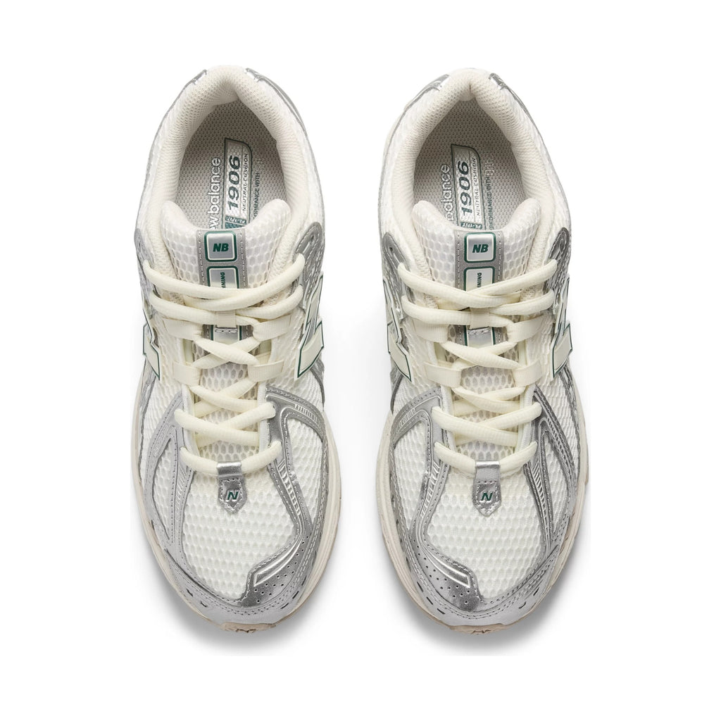 1906R — Silver Metallic/Sea Salt