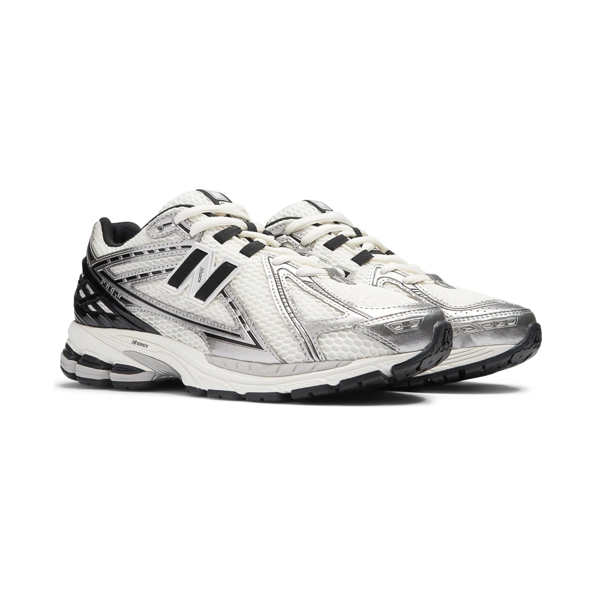 1906R — Silver Metallic/Black/Sea Salt