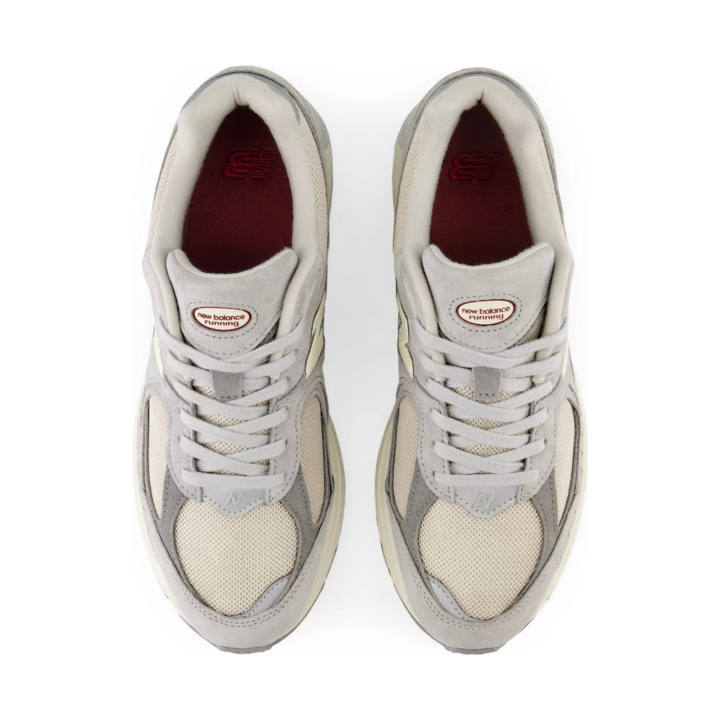 2002R — Concrete/Calm Taupe/Slate Grey
