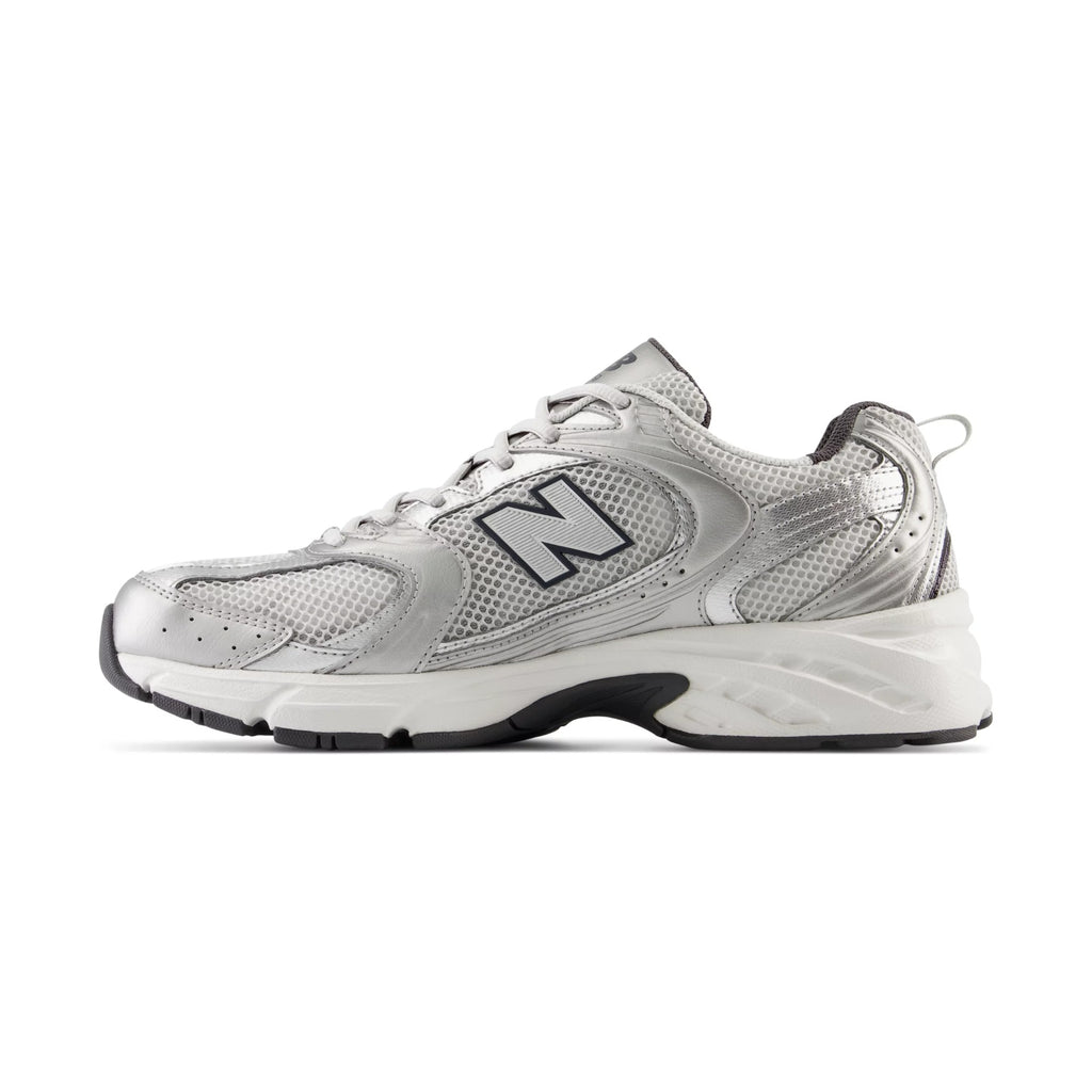 530 — Grey Matter/Silver Metallic/Magnet