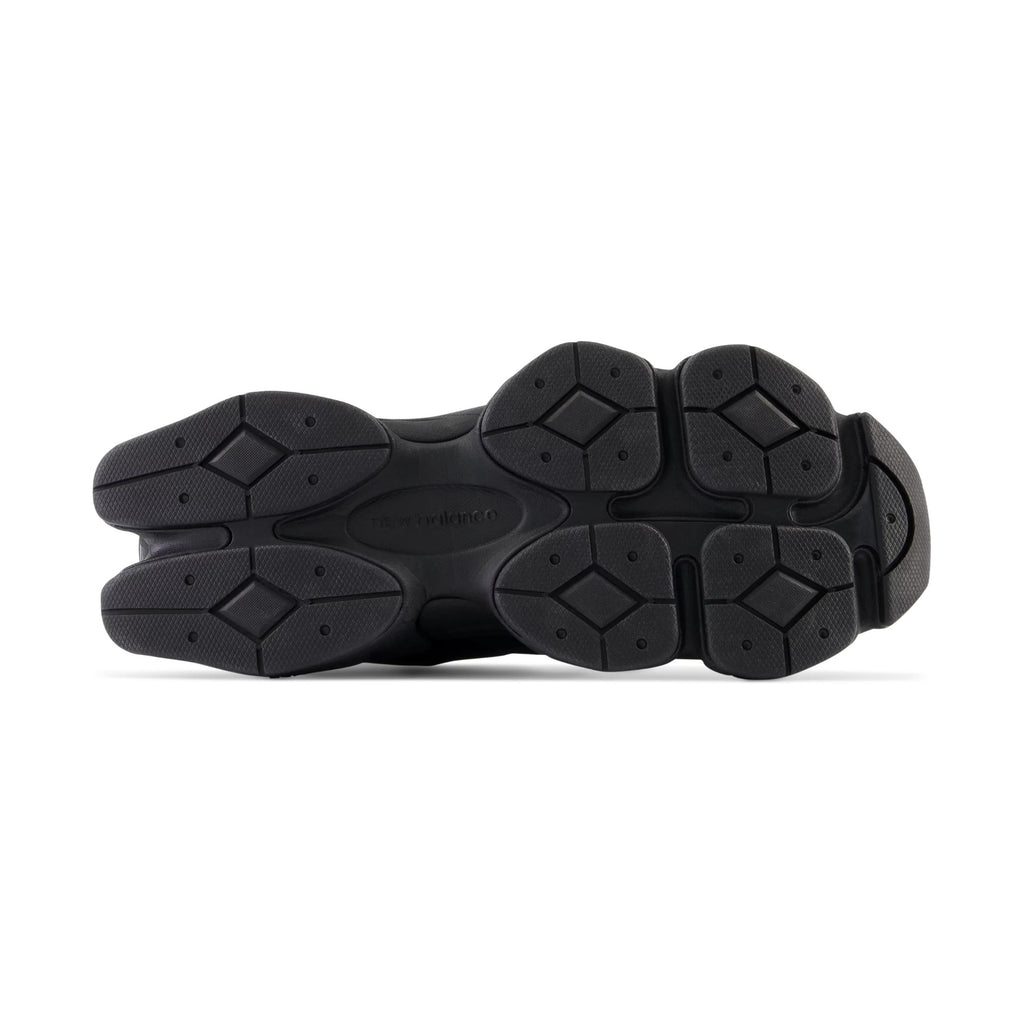 9060 — Black/Phantom/Magnet