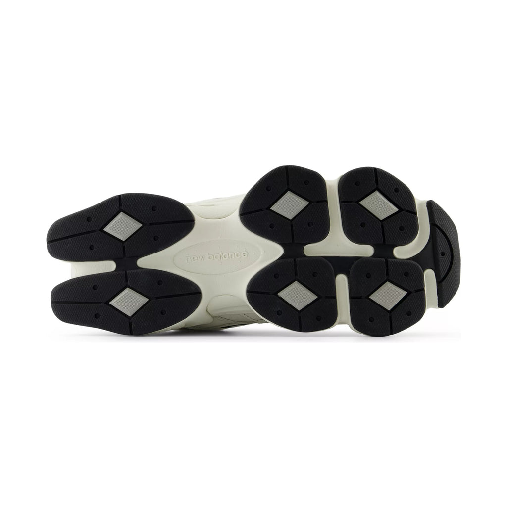 9060 — Sea Salt/Raincloud/Black