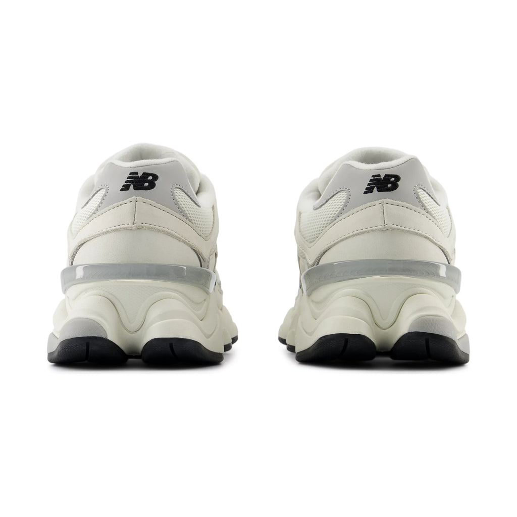 9060 — Sea Salt/Raincloud/Black