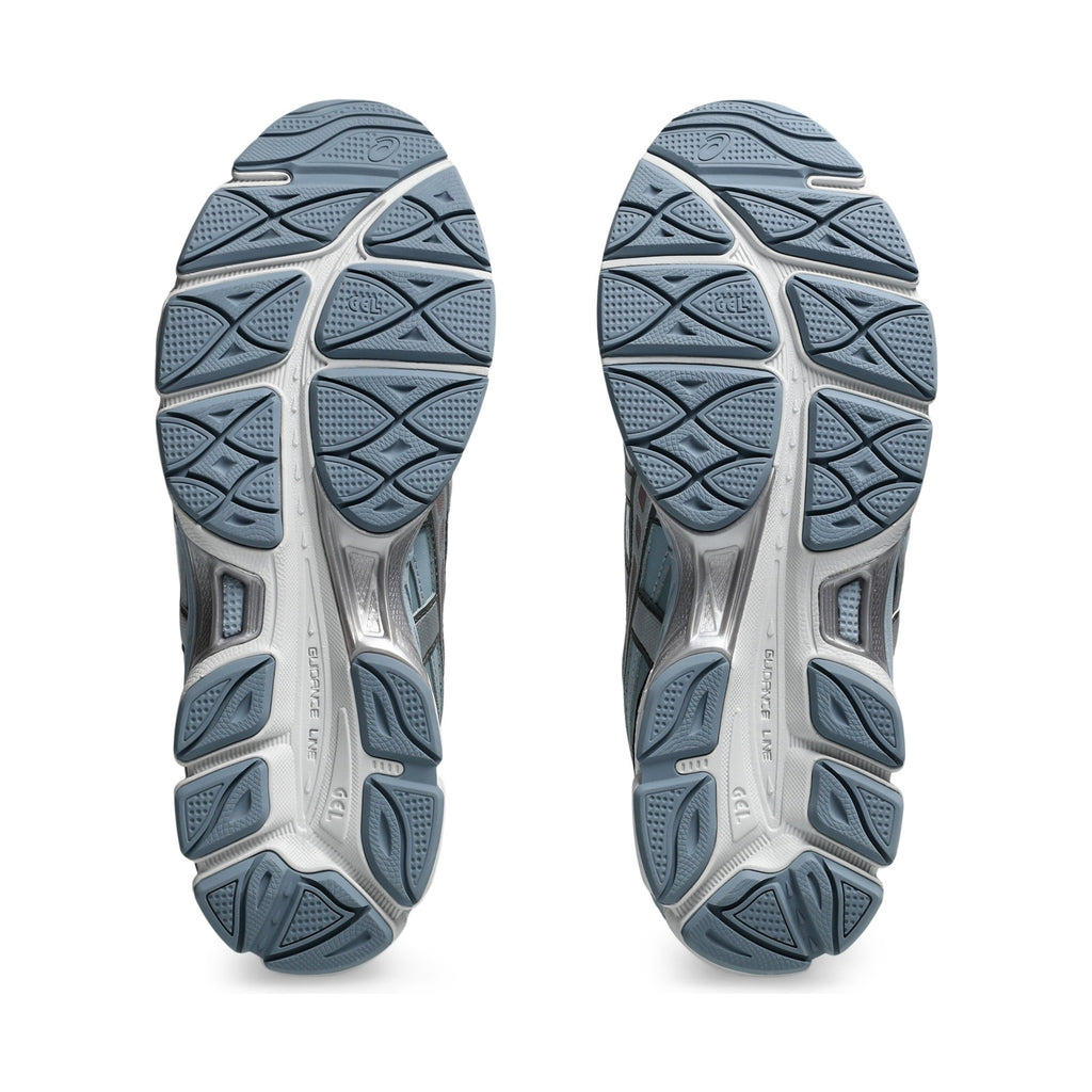GEL-NYC 2055 — Glacier Grey/Dolphin Grey