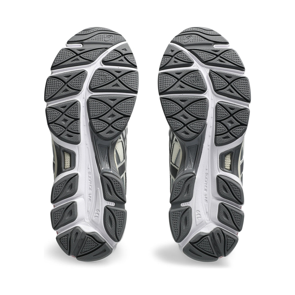 GEL-NYC 2055 — Cream/Carbon