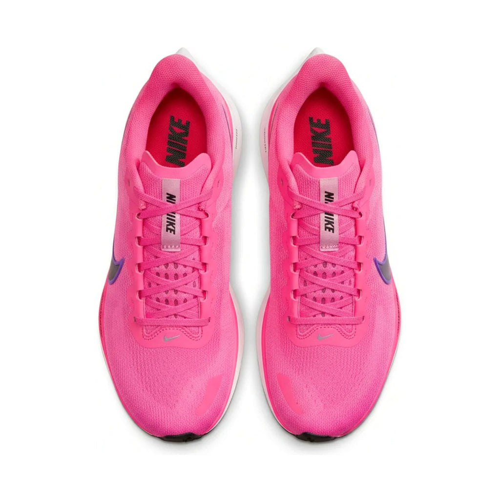 Pegasus Premium Hyper Pink